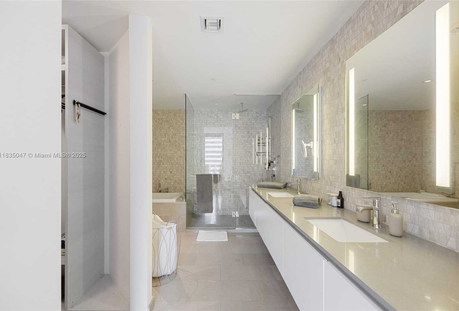 Small Image of 88 SOUTH WEST 7TH ST #1010, Miami Number 13