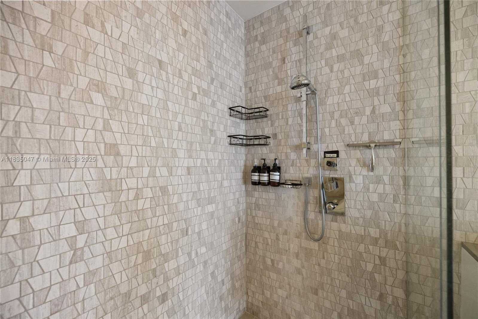Small Image of 88 SOUTH WEST 7TH ST #1010, Miami Number 16