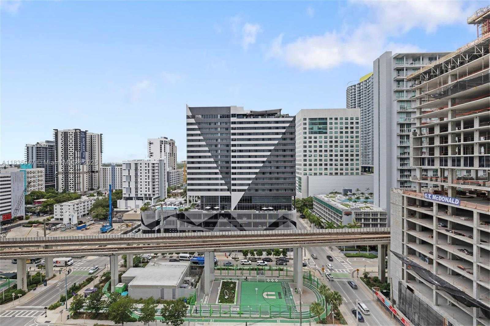 Small Image of 88 SOUTH WEST 7TH ST #1010, Miami Number 26