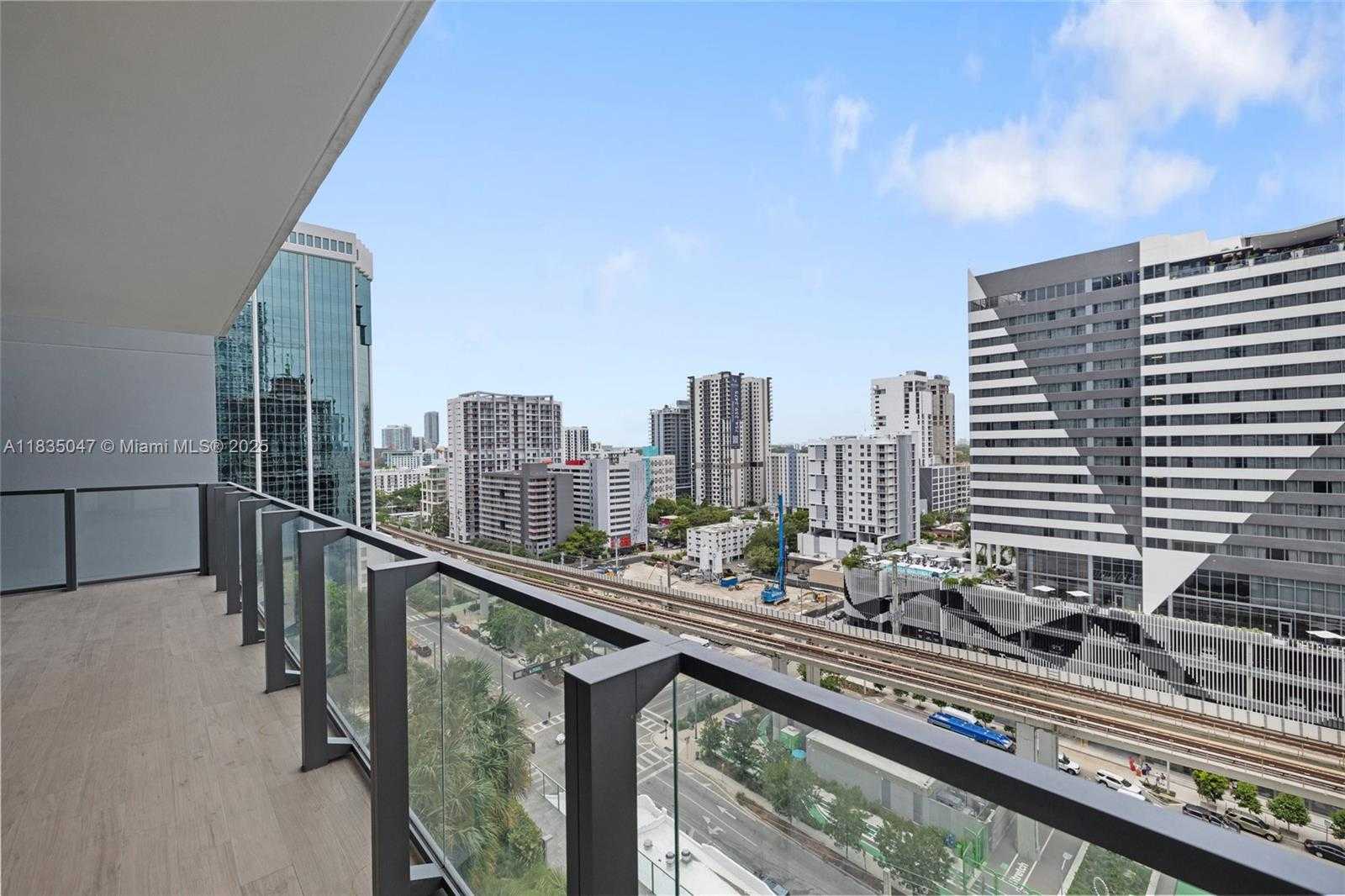 Small Image of 88 SOUTH WEST 7TH ST #1010, Miami Number 27
