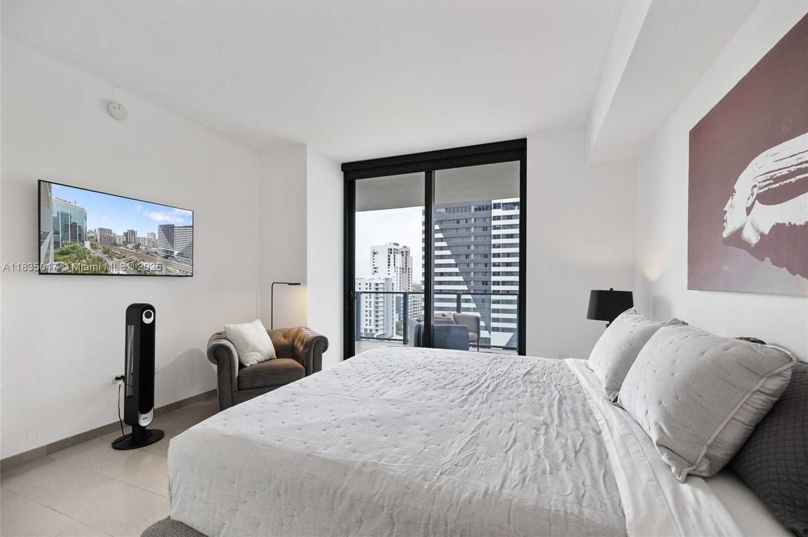 Small Image of 88 SOUTH WEST 7TH ST #1010, Miami Number 33