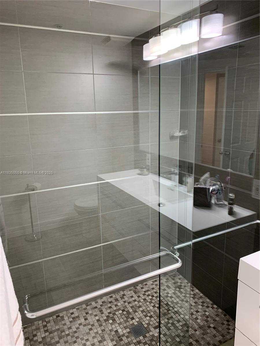 Small Image of 17150 NORTH BAY RD #2308, Sunny Isles Beach Number 16