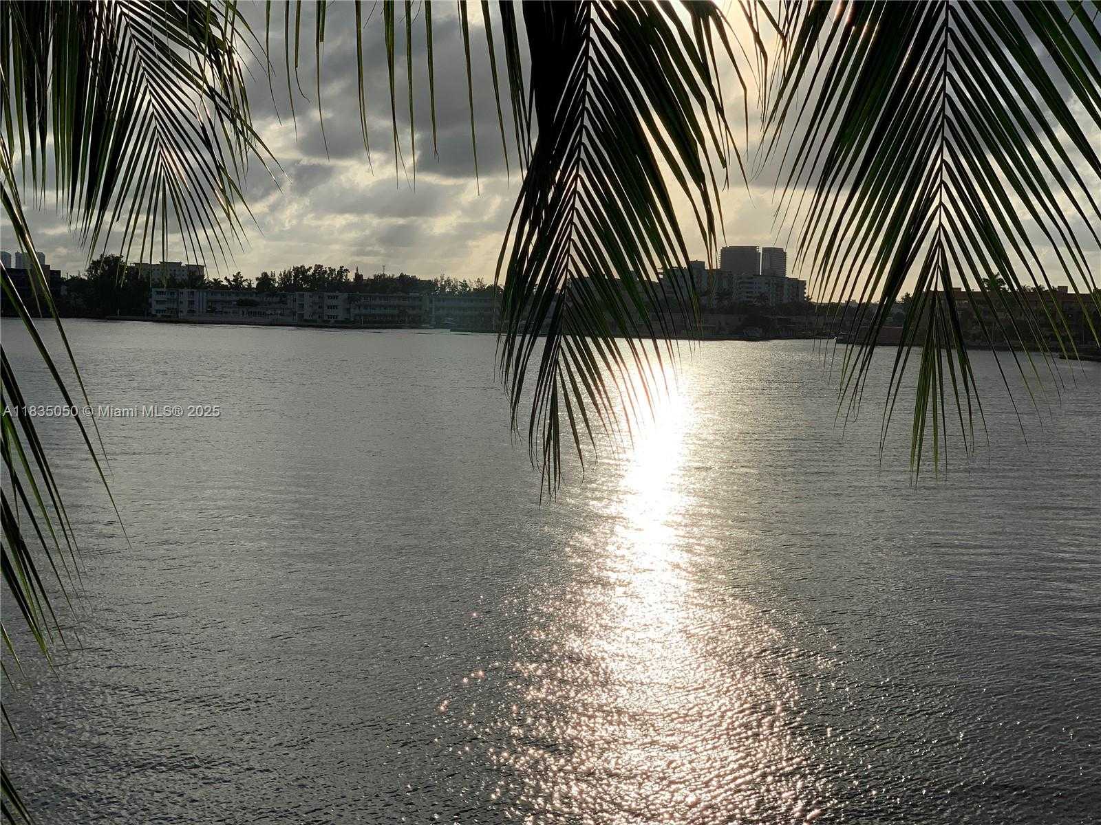 Small Image of 17150 NORTH BAY RD #2308, Sunny Isles Beach Number 33