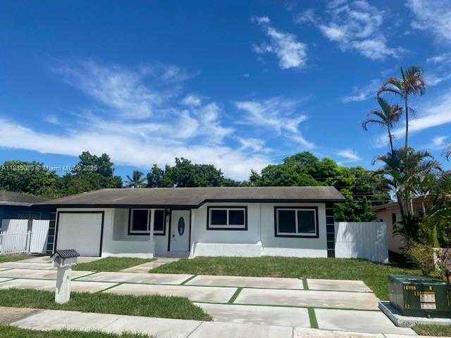 Small Image of 75 NORTH EAST 172ND ST, North Miami Beach Number 3