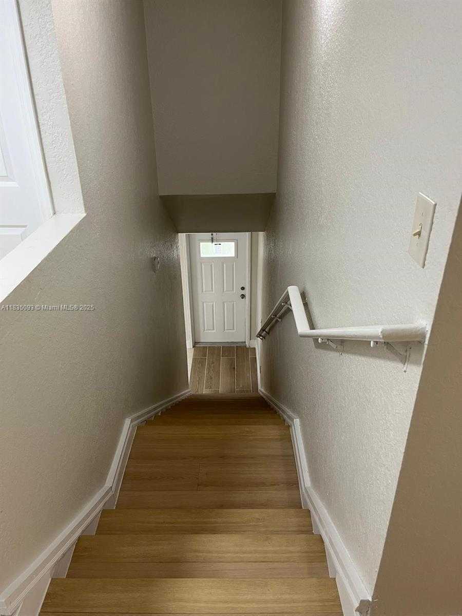 Small Image of 441 NORTH WEST 83RD ST #441, Miami Number 15