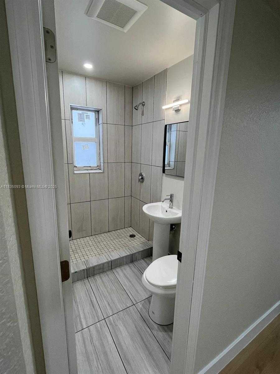 Small Image of 441 NORTH WEST 83RD ST #441, Miami Number 17