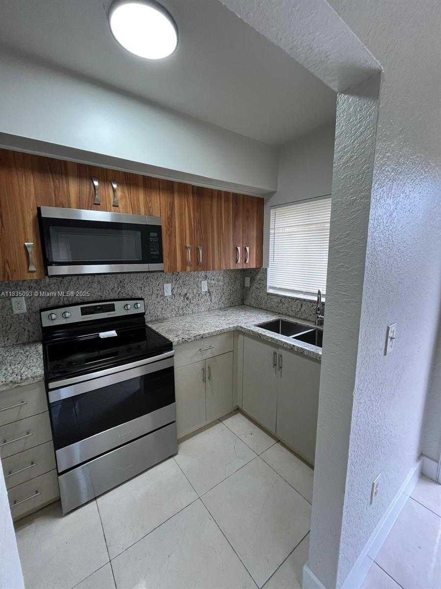 Small Image of 441 NORTH WEST 83RD ST #441, Miami Number 2