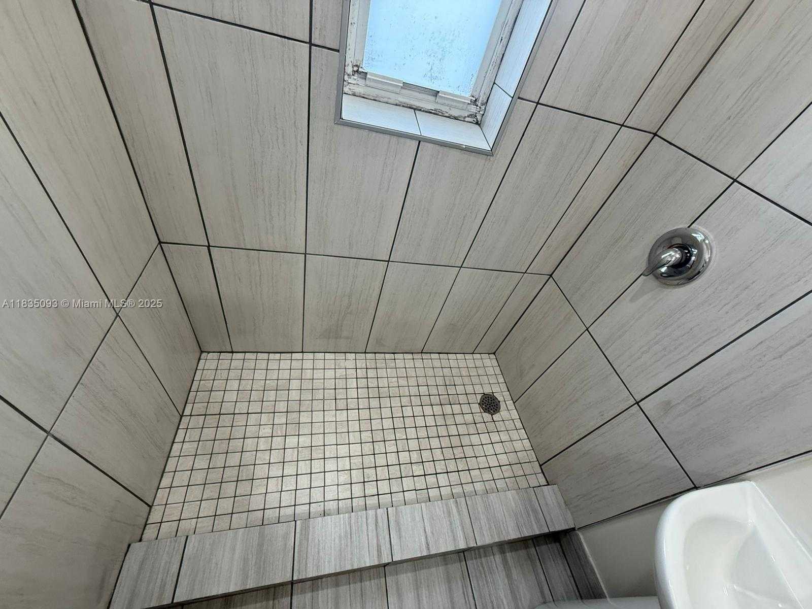 Small Image of 441 NORTH WEST 83RD ST #441, Miami Number 21
