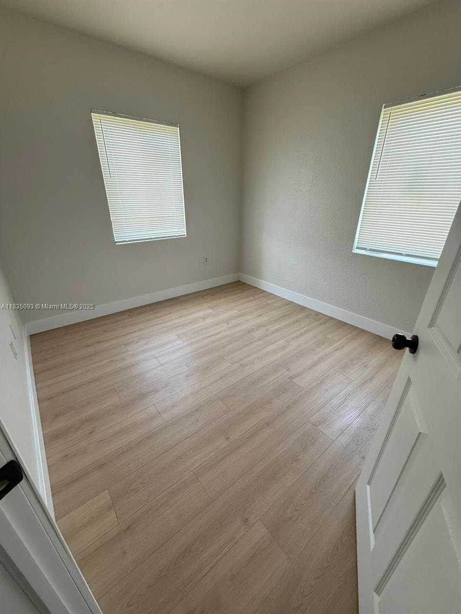 Small Image of 441 NORTH WEST 83RD ST #441, Miami Number 26
