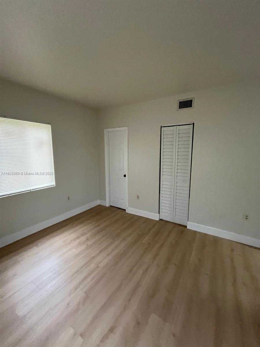 Small Image of 441 NORTH WEST 83RD ST #441, Miami Number 33
