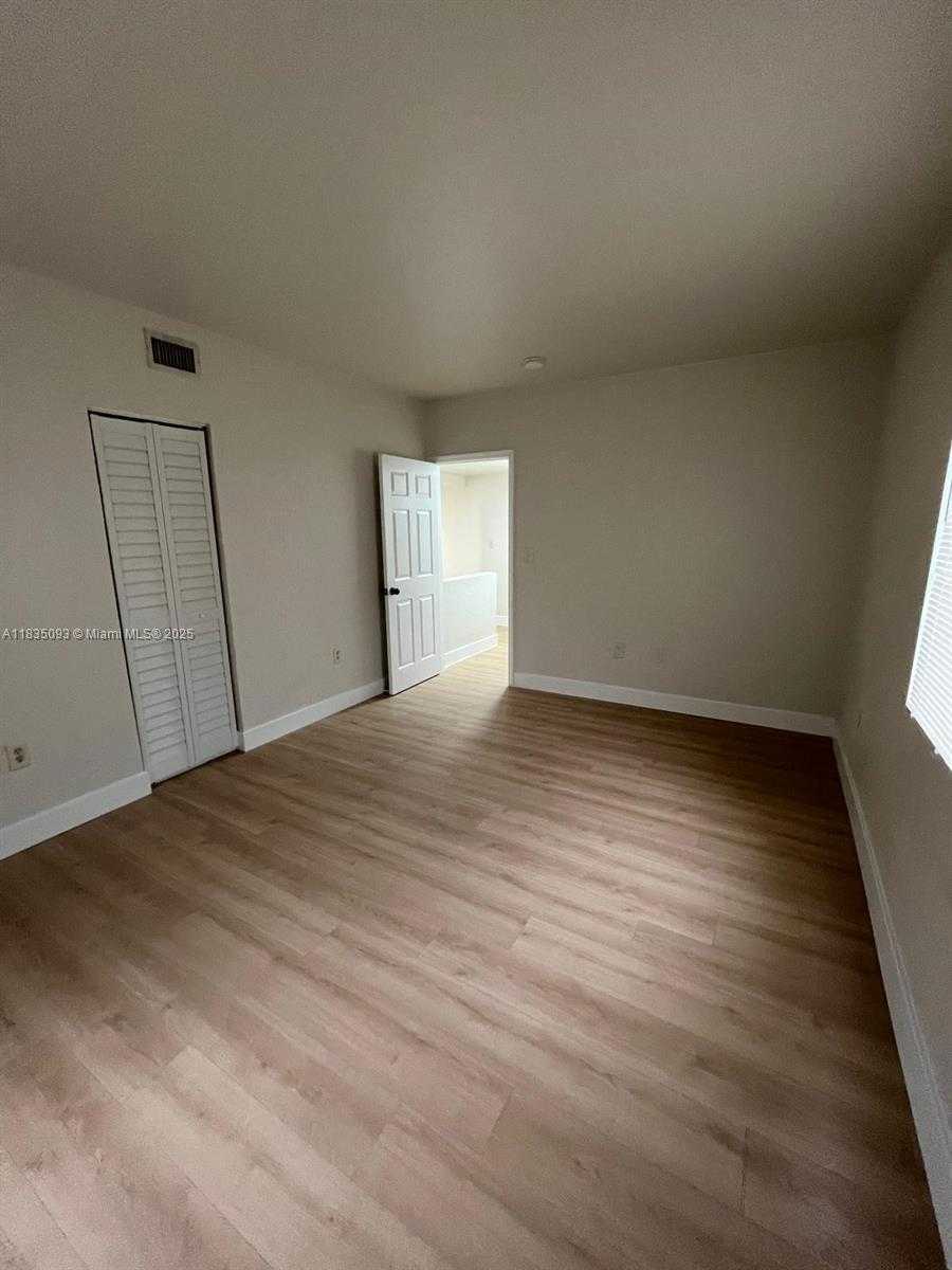 Small Image of 441 NORTH WEST 83RD ST #441, Miami Number 34