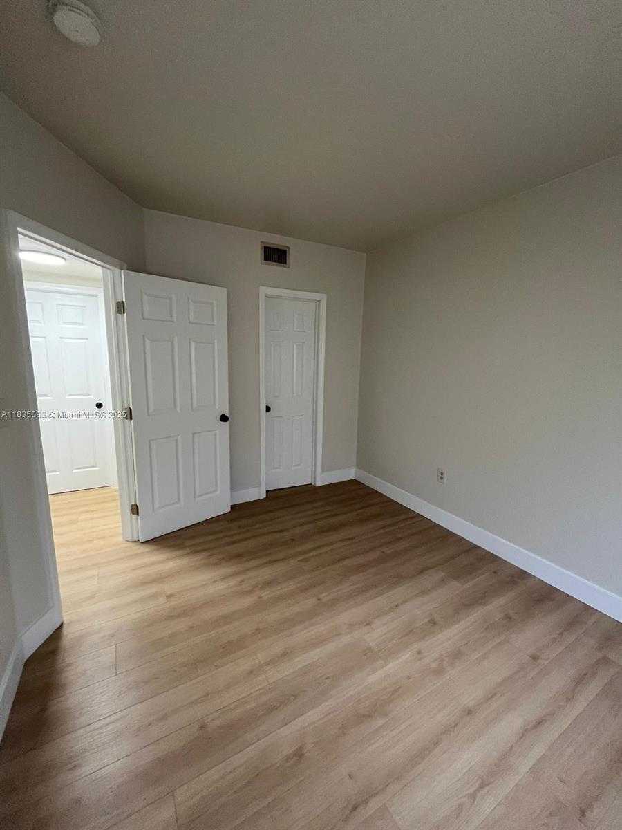 Small Image of 441 NORTH WEST 83RD ST #441, Miami Number 38