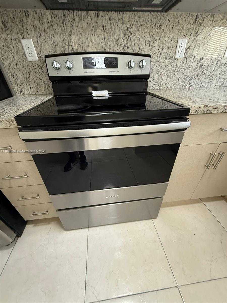 Small Image of 441 NORTH WEST 83RD ST #441, Miami Number 4