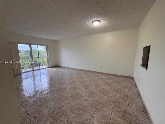 Small Image of 7732 CAMINO REAL #F401, Miami Number 18
