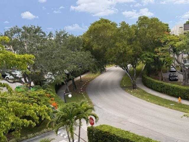 Small Image of 7732 CAMINO REAL #F401, Miami Number 22