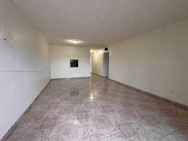 Small Image of 7732 CAMINO REAL #F401, Miami Number 6