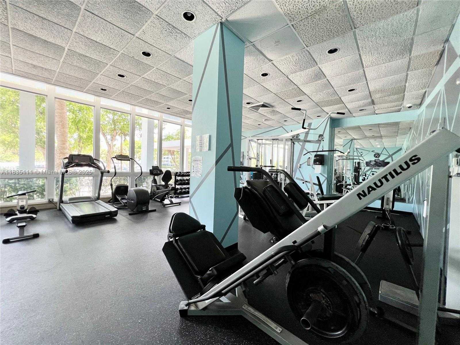 Small Image of 7441 WAYNE AVE #6Q, Miami Beach Number 17