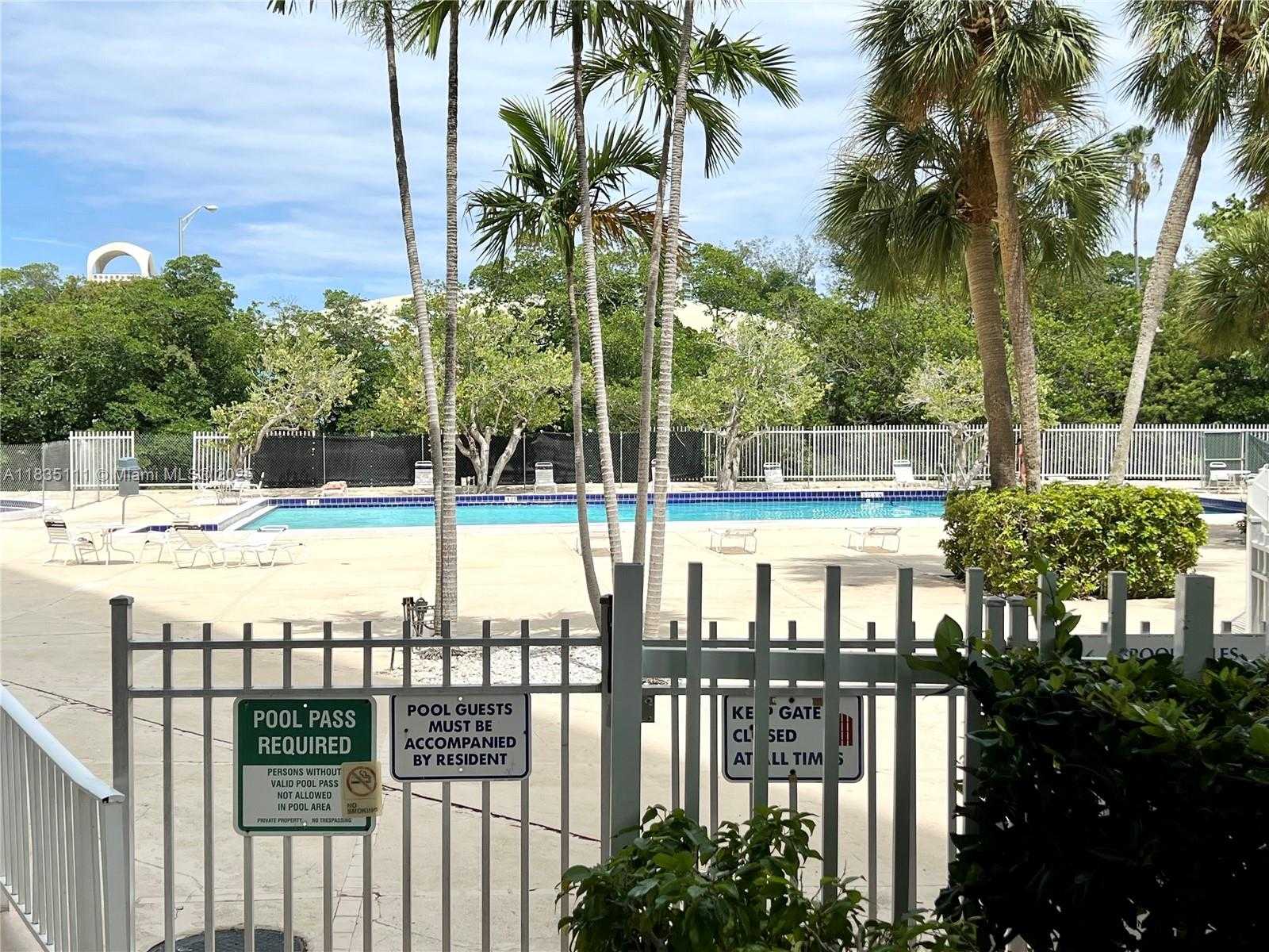 Small Image of 7441 WAYNE AVE #6Q, Miami Beach Number 19