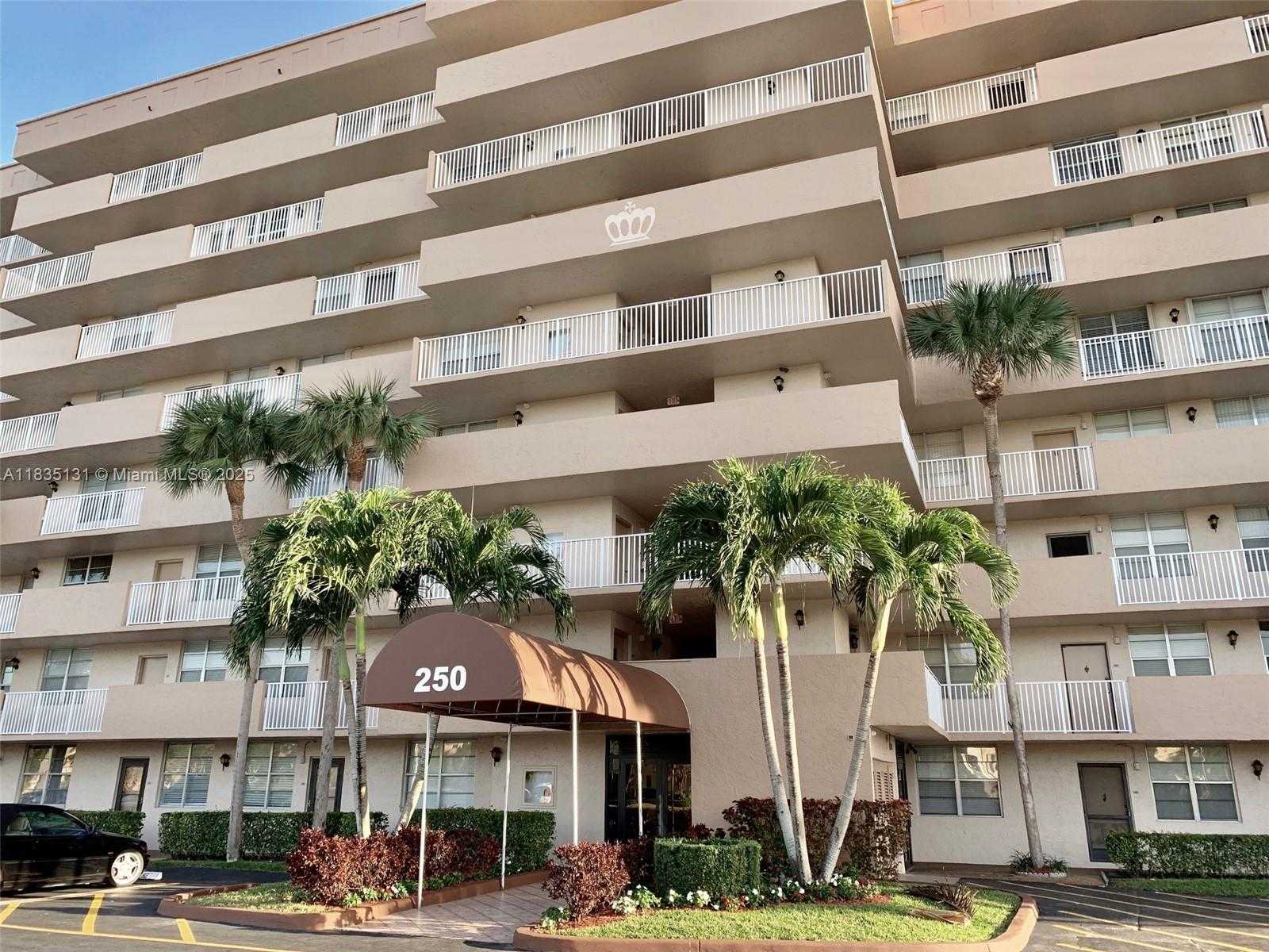 Small Image of 250 JACARANDA DR #507, Plantation Number 26