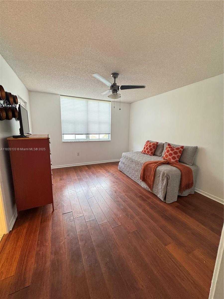 Small Image of 19501 EAST COUNTRY CLUB DR #9602, Aventura Number 16
