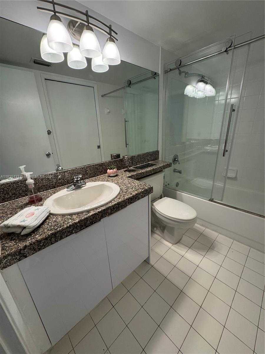 Small Image of 19501 EAST COUNTRY CLUB DR #9602, Aventura Number 19