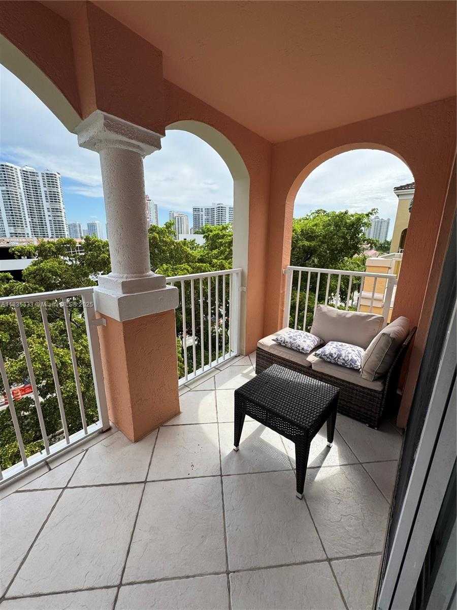 Small Image of 19501 EAST COUNTRY CLUB DR #9602, Aventura Number 2