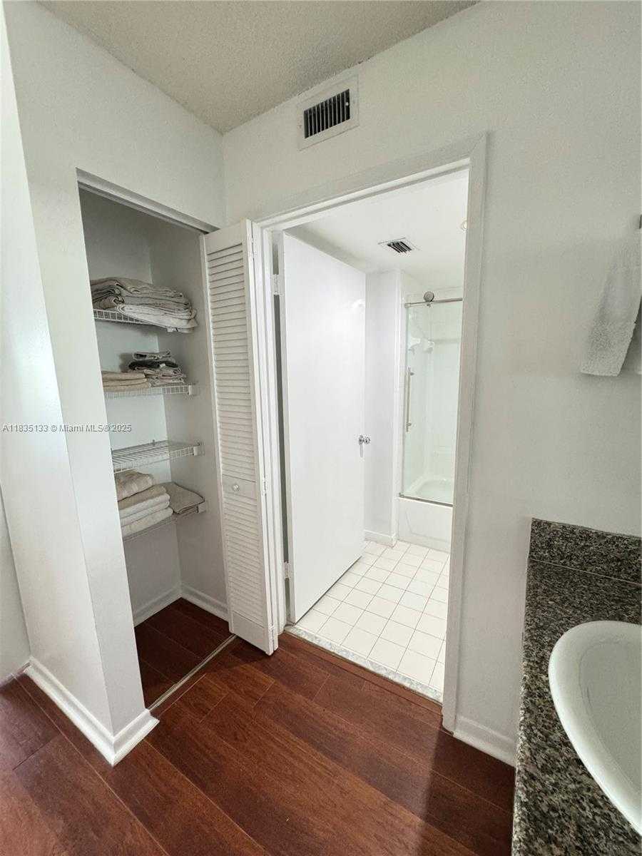Small Image of 19501 EAST COUNTRY CLUB DR #9602, Aventura Number 26