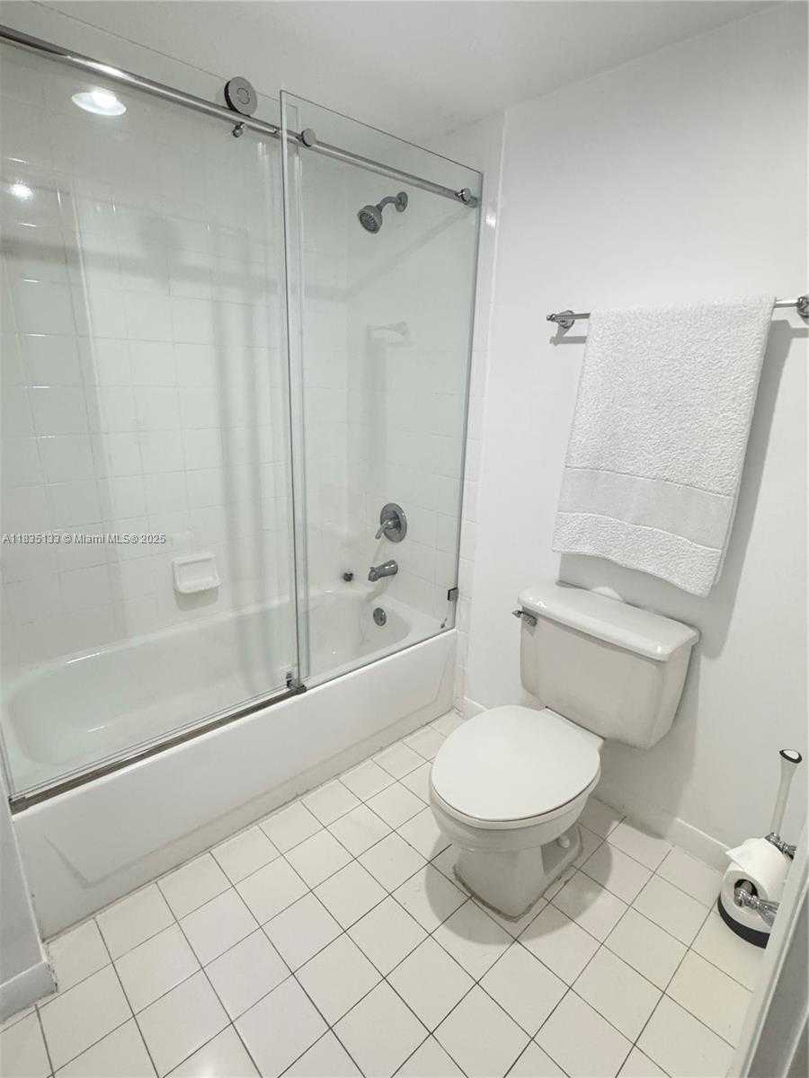 Small Image of 19501 EAST COUNTRY CLUB DR #9602, Aventura Number 28