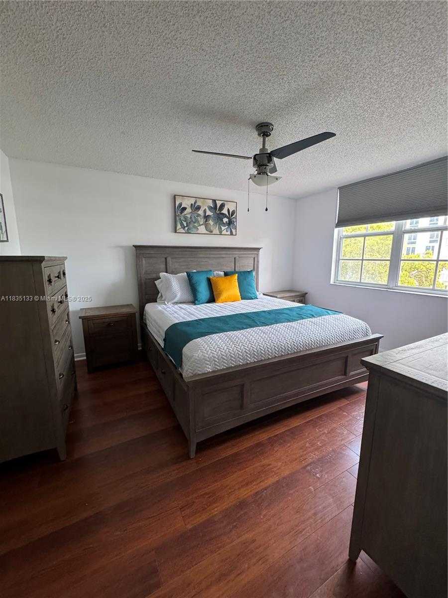 Small Image of 19501 EAST COUNTRY CLUB DR #9602, Aventura Number 29