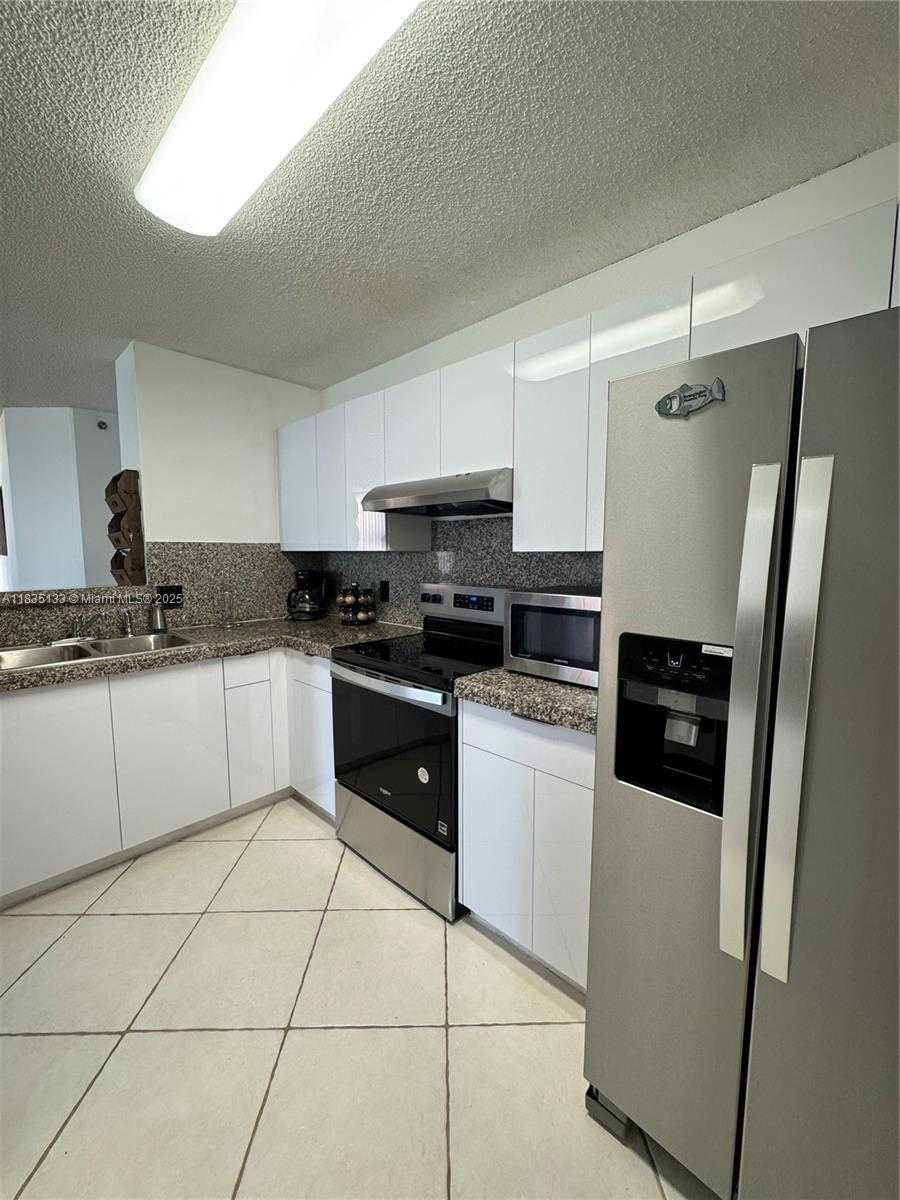 Small Image of 19501 EAST COUNTRY CLUB DR #9602, Aventura Number 40