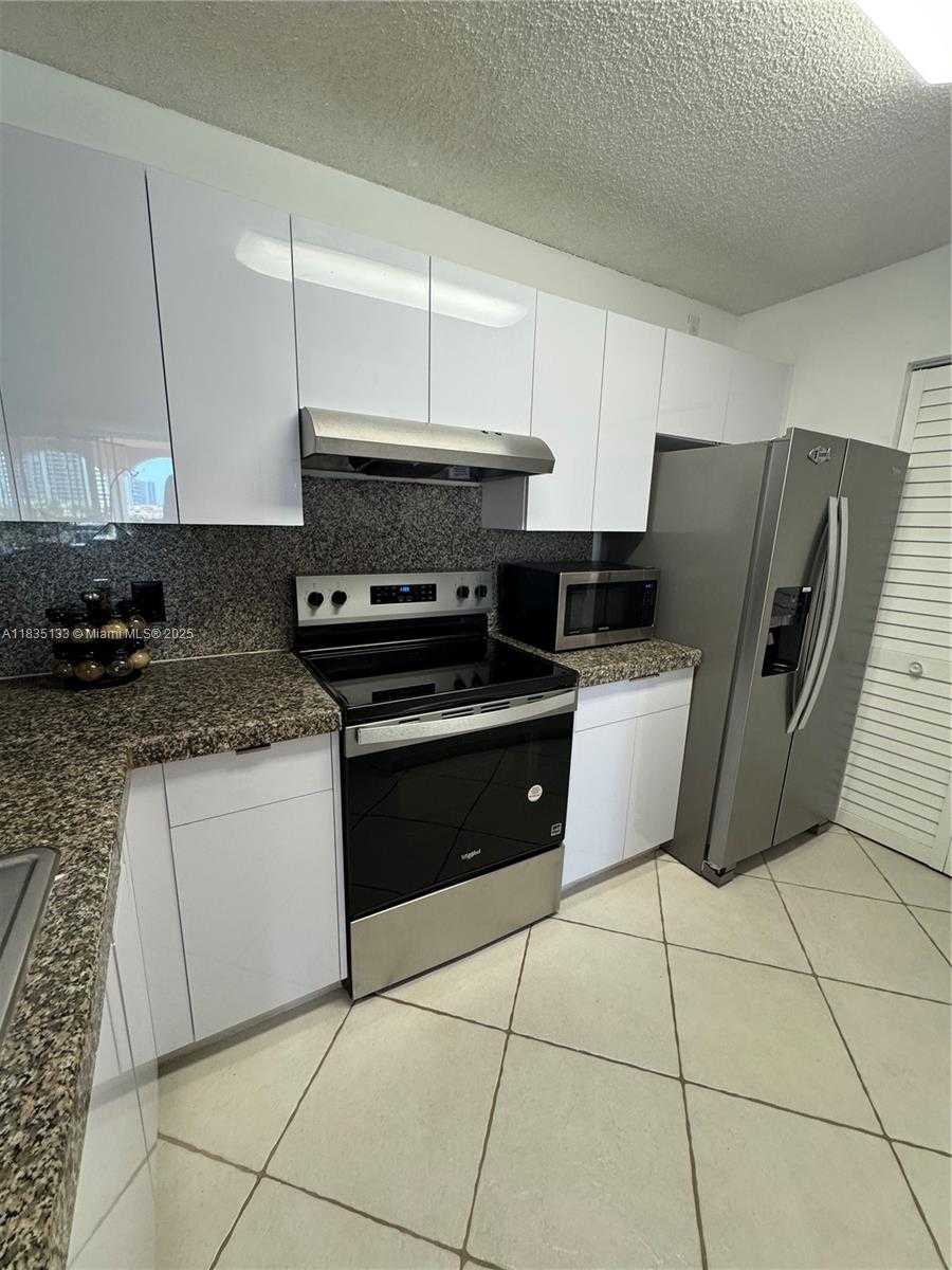 Small Image of 19501 EAST COUNTRY CLUB DR #9602, Aventura Number 41