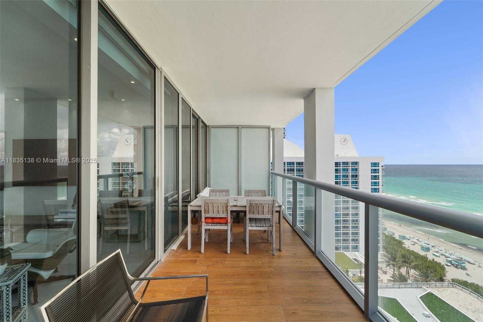 Small Image of 6799 COLLINS AVE #1505, Miami Beach Number 16