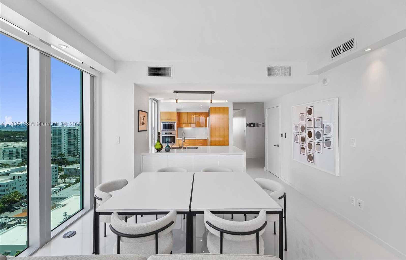Small Image of 6799 COLLINS AVE #1505, Miami Beach Number 9
