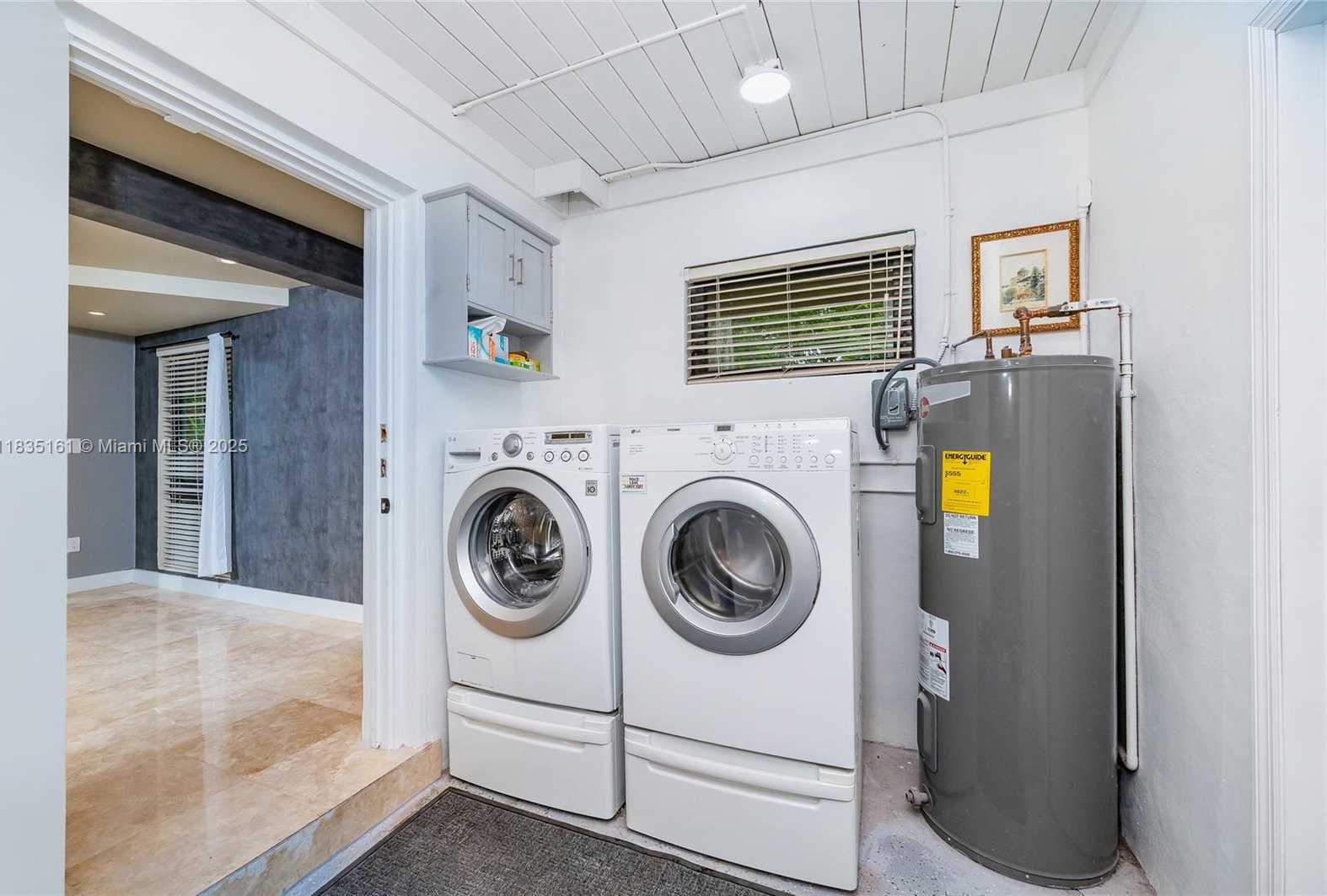 Small Image of 3400 POINCIANA AVE, Miami Number 14