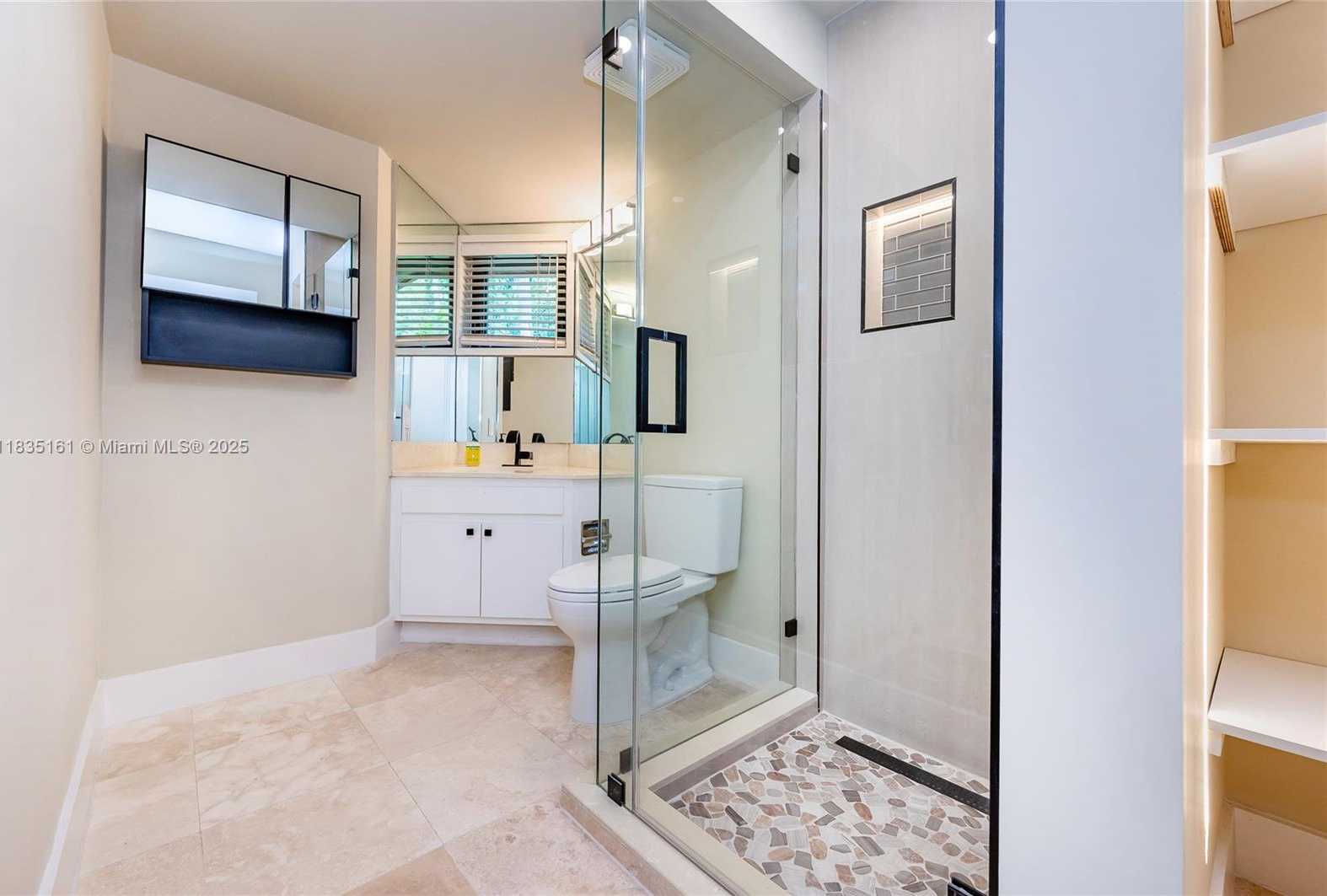 Small Image of 3400 POINCIANA AVE, Miami Number 40