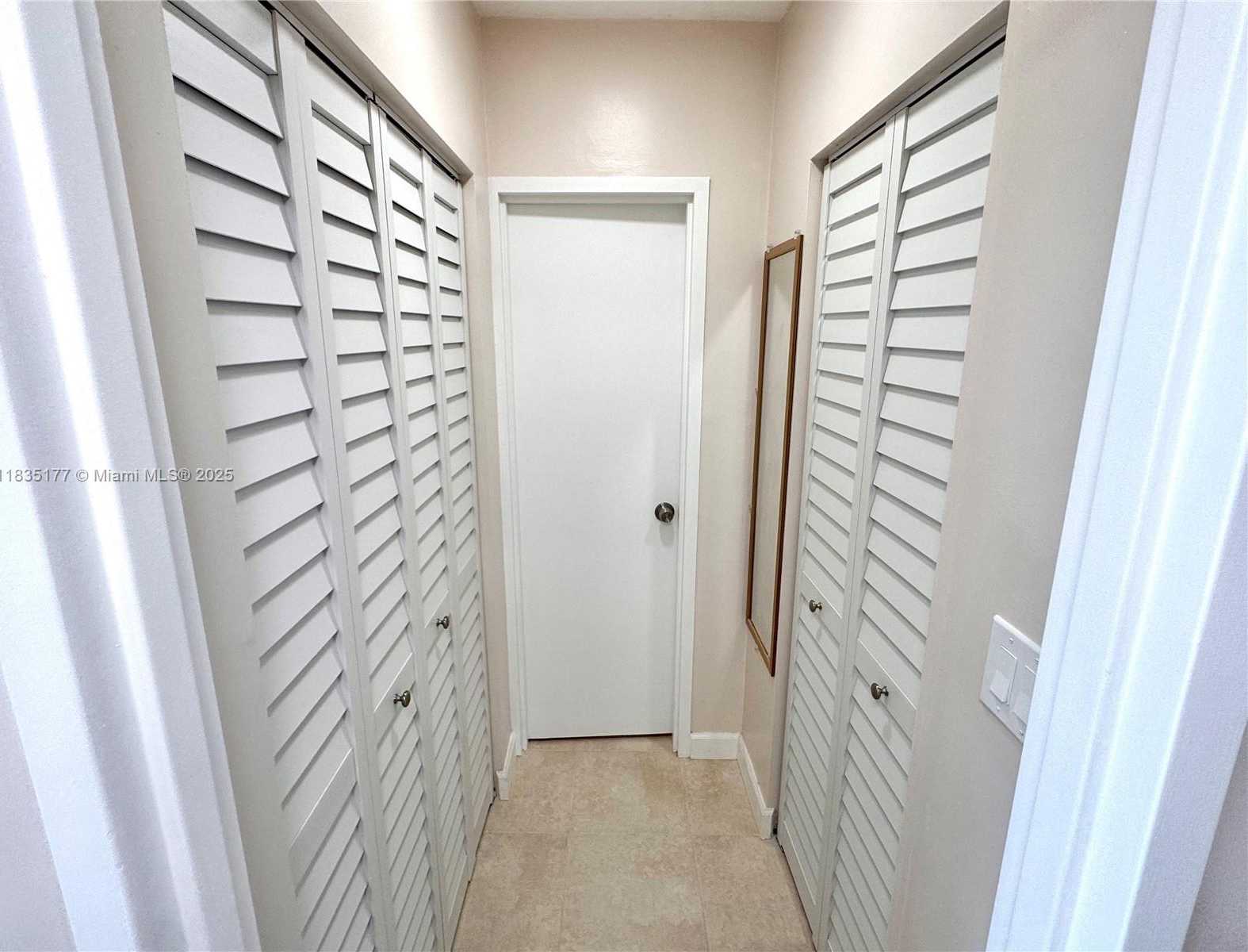 Small Image of 2899 COLLINS AVE #550, Miami Beach Number 11