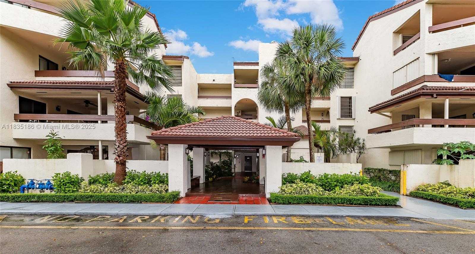 Small Image of 9040 SOUTH WEST 125TH AVE #D405, Miami Number 3