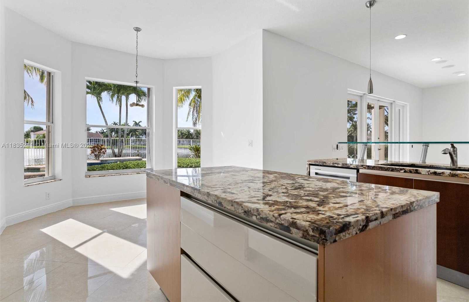 Small Image of 926 MARINA DR #926, Weston Number 15