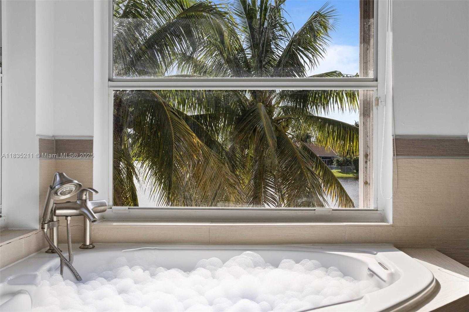 Small Image of 926 MARINA DR #926, Weston Number 28