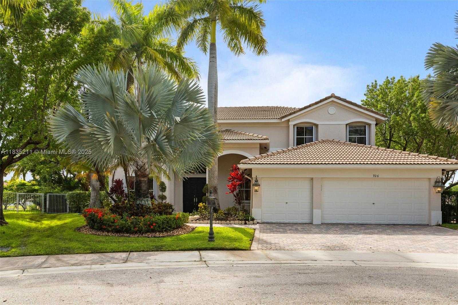 Small Image of 926 MARINA DR #926, Weston Number 3