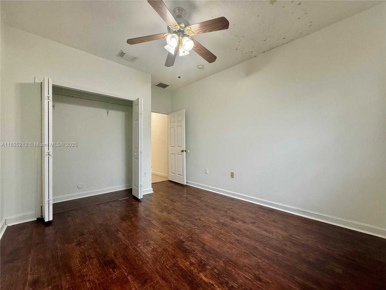Small Image of 14047 SOUTH WEST 155TH ST, Miami Number 11