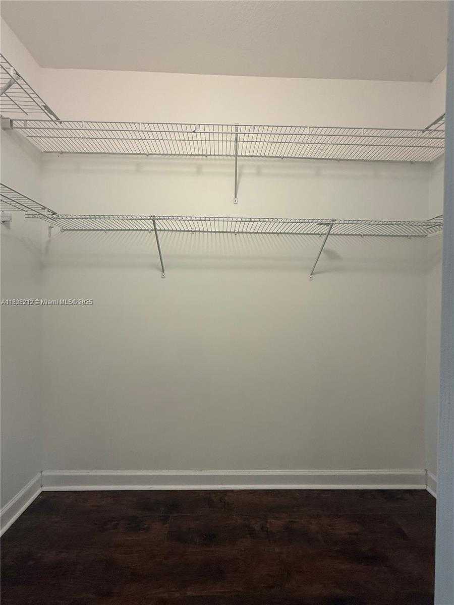 Small Image of 14047 SOUTH WEST 155TH ST, Miami Number 16