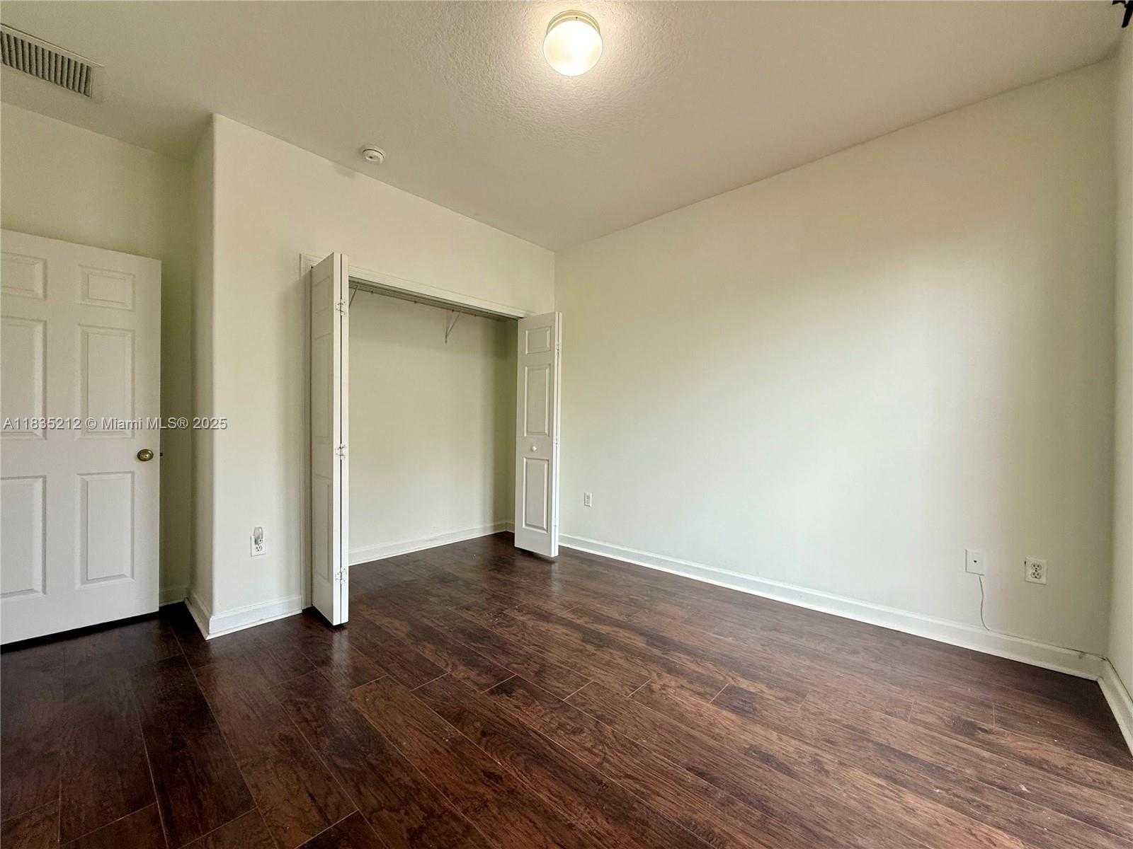 Small Image of 14047 SOUTH WEST 155TH ST, Miami Number 19