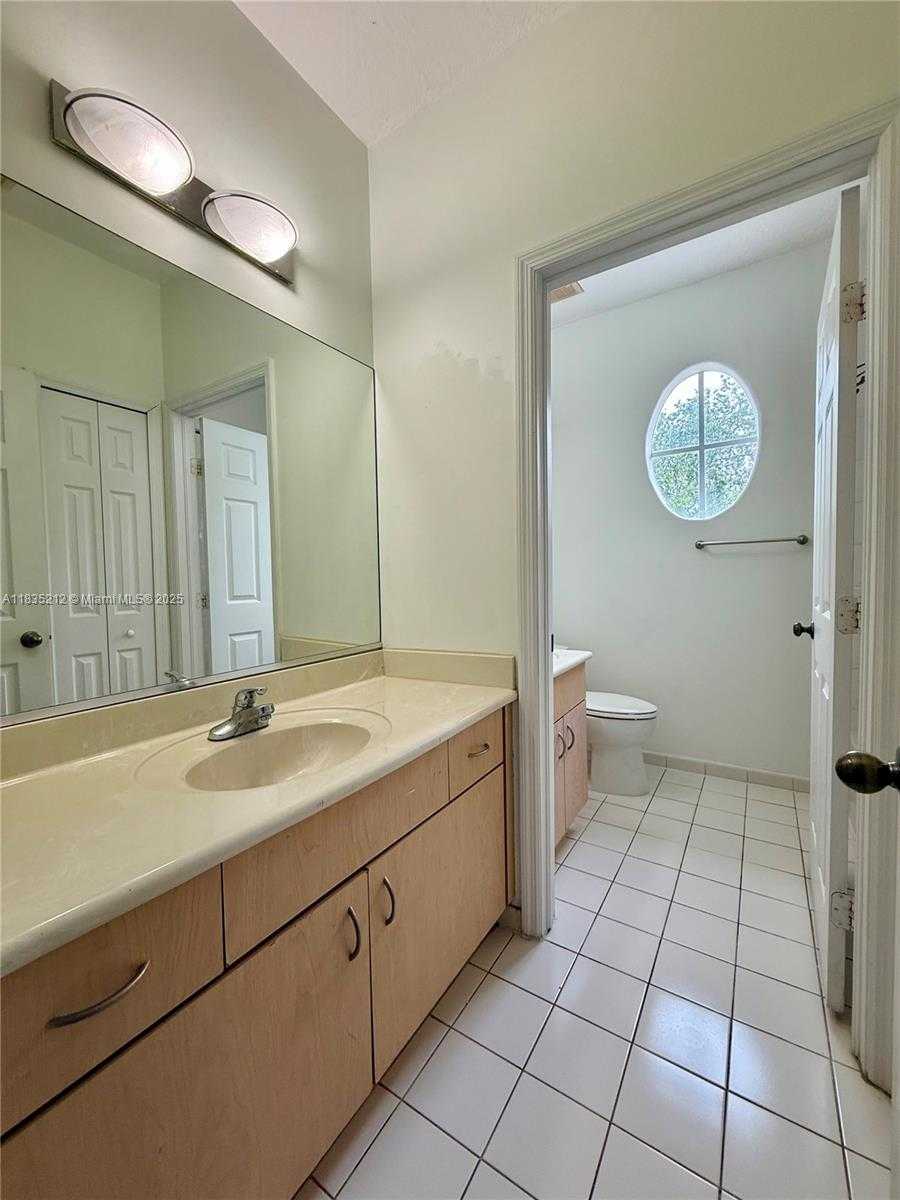 Small Image of 14047 SOUTH WEST 155TH ST, Miami Number 22