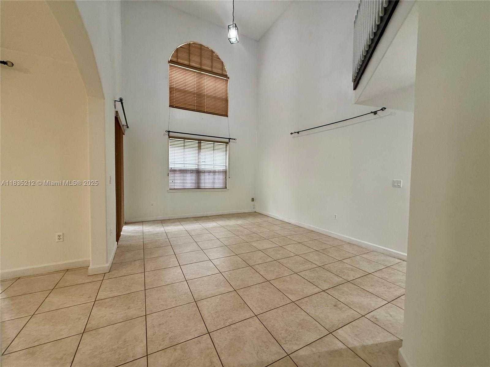 Small Image of 14047 SOUTH WEST 155TH ST, Miami Number 3