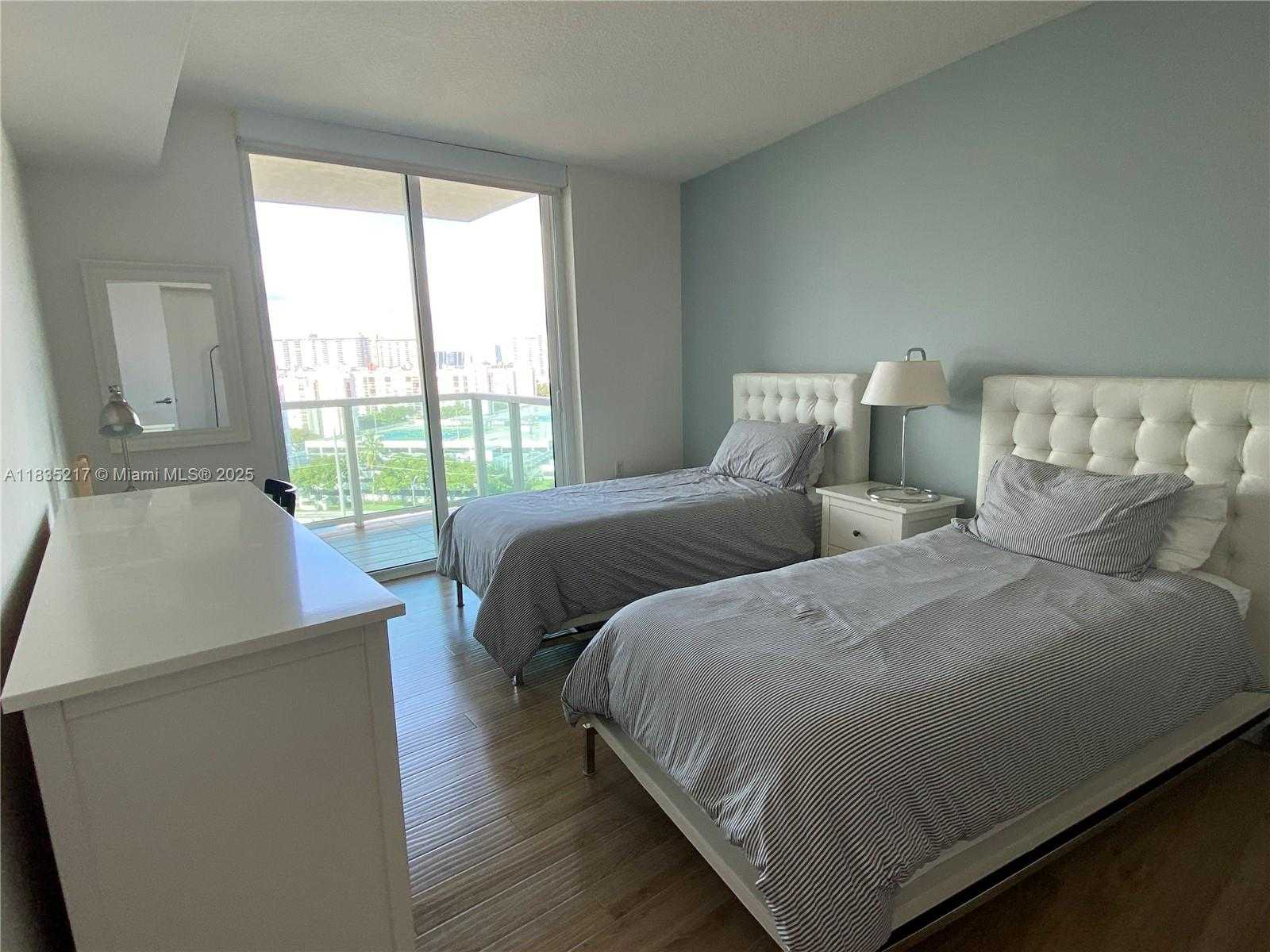 Small Image of 150 SUNNY ISLES BLVD #1-1103, Sunny Isles Beach Number 10