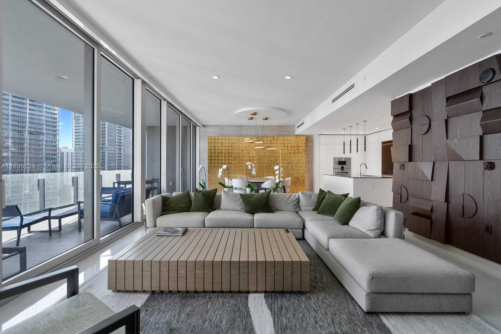 Small Image of 300 BISCAYNE BLVD WAY #3302, Miami Number 12