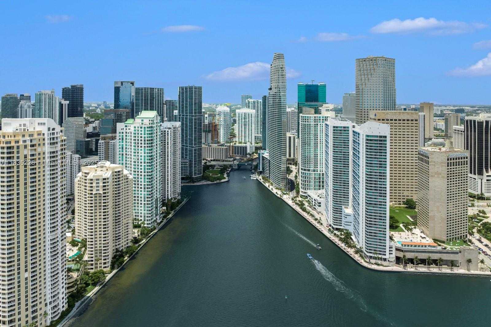 Small Image of 300 BISCAYNE BLVD WAY #3302, Miami Number 46