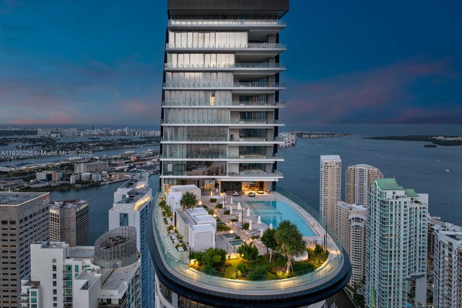 Small Image of 300 BISCAYNE BLVD WAY #3302, Miami Number 5