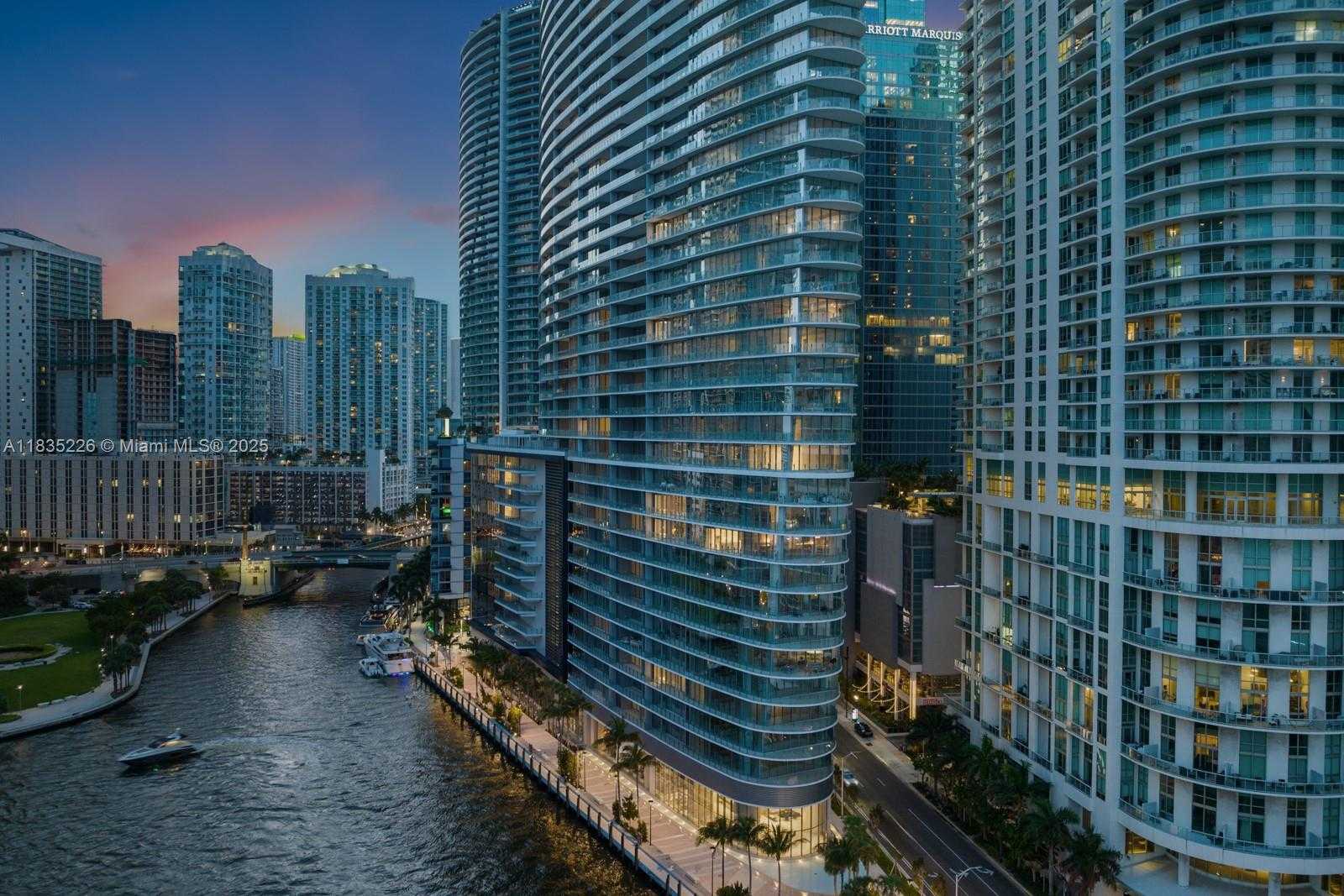 Small Image of 300 BISCAYNE BLVD WAY #3302, Miami Number 6